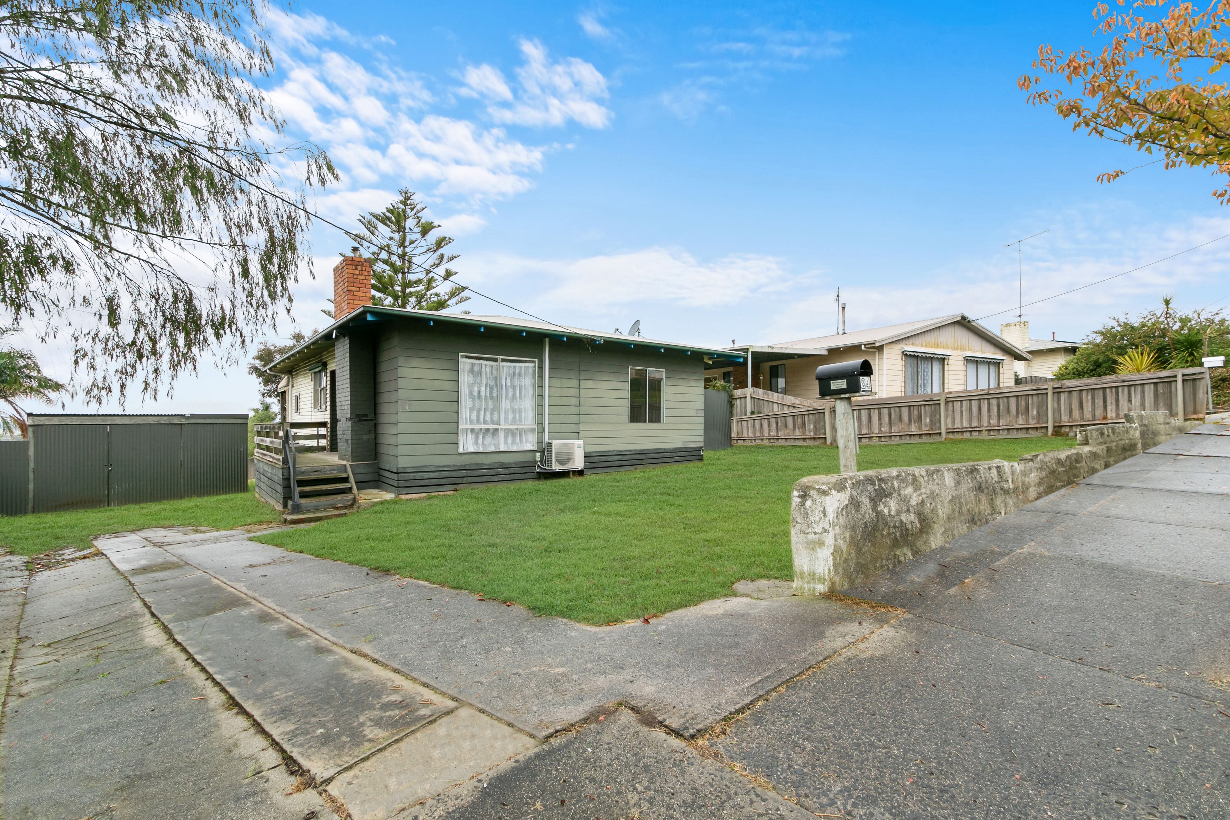 3-Bedroom house with amazing block size